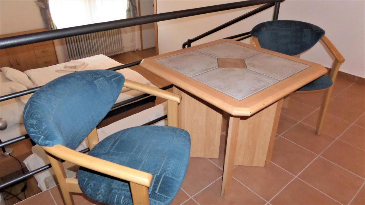 Silent Apartmanhaz Harkány Buitenkant foto